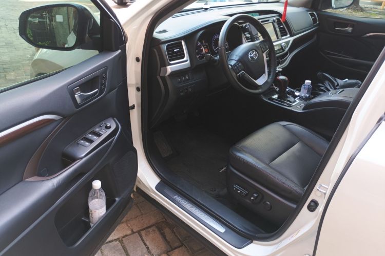 Used Toyota Highlander 2017 2.0T Four-Wheel Drive Ultimate Edition 7 Seats
