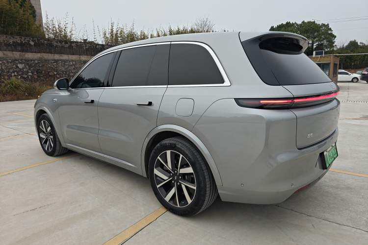 Used Li Auto L8 2023 Pro Model
