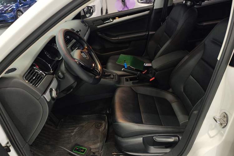 Used Volkswagen Sagitar 2018 1.6L Automatic Comfort Model
