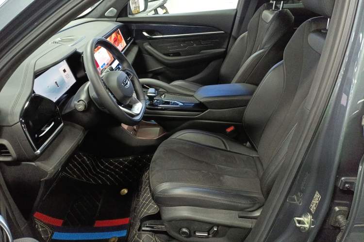 Used Geely Auto Monjaro L 2024 2.0TD High-Power Automatic Two-Wheel Drive Skyline Edition
