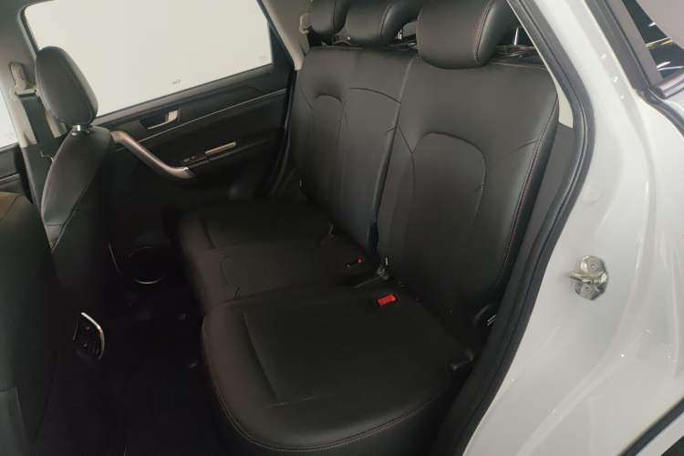 Used Haval M6 2019 1.5T Manual Two-Wheel Drive Elite Version China VI Standard
