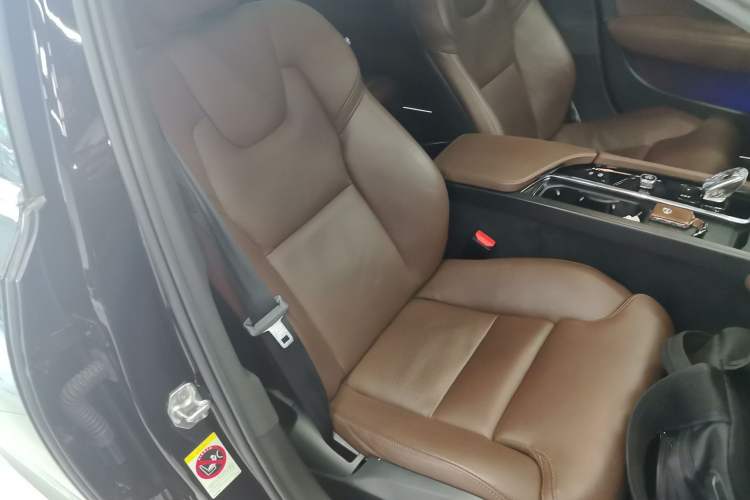 Used Volvo S90 2022 B5 Zhiyuan Luxury Edition