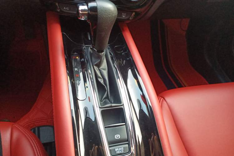 Used Honda Vezel 2020 1.5L CVT Pioneer Edition