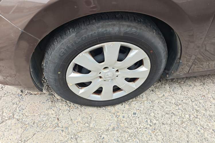 Used Peugeot 301 2014 1.6L Manual Comfort Edition