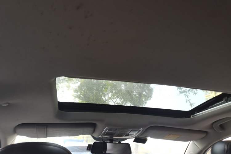 Used Geely Auto GX7 2015 Sports Edition 2.0L Automatic Prestige Model
