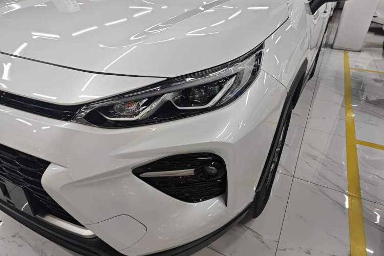 Used Toyota Wildlander 2023 2.0L CVT Four-Wheel Drive Luxury PLUS Edition
