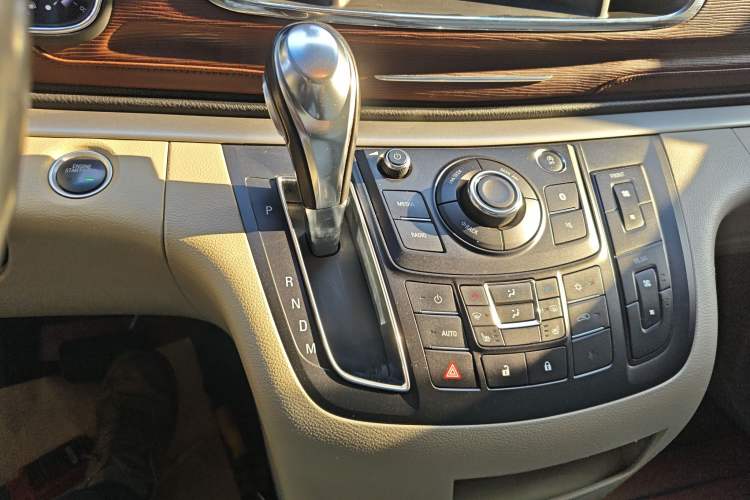 Used Buick GL8 2018 28T Prestige Version China VI Standard
