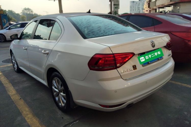 Used Volkswagen Lavida 2017 1.6L Automatic Comfort Edition
