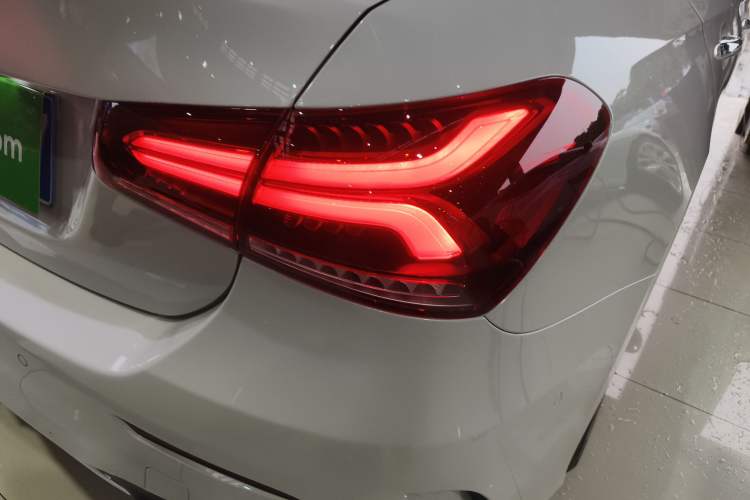 Used Mercedes-Benz A-Class 2020 Restyled A 200 L Sport Sedan Fashion Version
