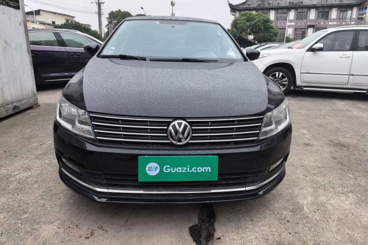 Used Volkswagen Lavida 2017 1.6L Automatic Comfort Edition
