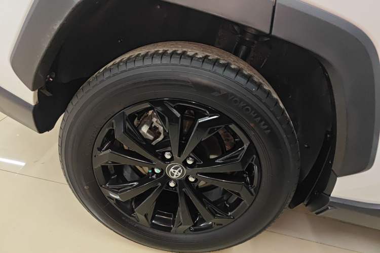 Used Toyota RAV4 2023 Dual-Engine 2.5L E-CVT Four-Wheel Drive Elite Plus Edition
