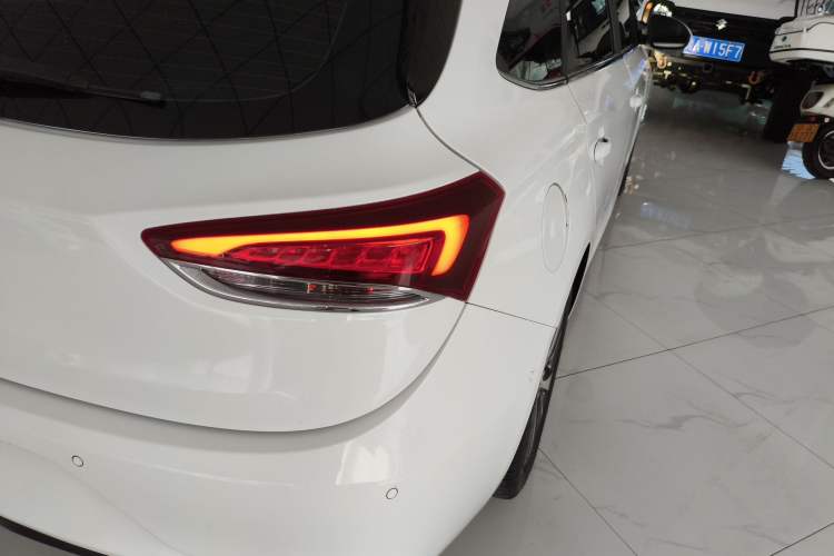 Used Buick Excelle GX 2018 18T Automatic Elite Model
