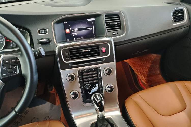 Used Volvo S60 2019 S60L Facelift T5 Intelligent Advanced Edition