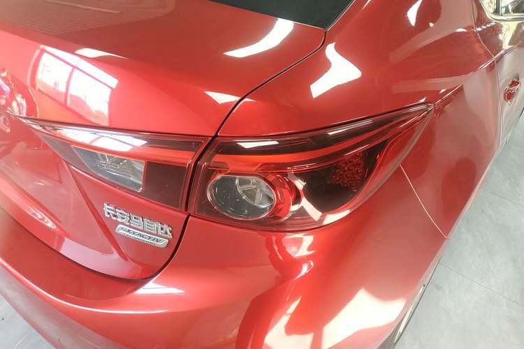 Used Mazda Mazda 3 Axela 2017 Sedan 2.0L Automatic Prestige Model China V Standard
