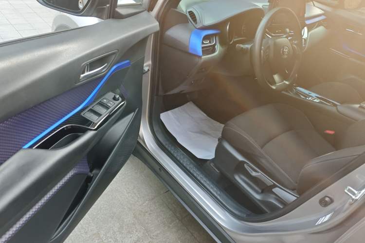 Used Toyota IZOA 2020 2.0L Enjoy Edition
