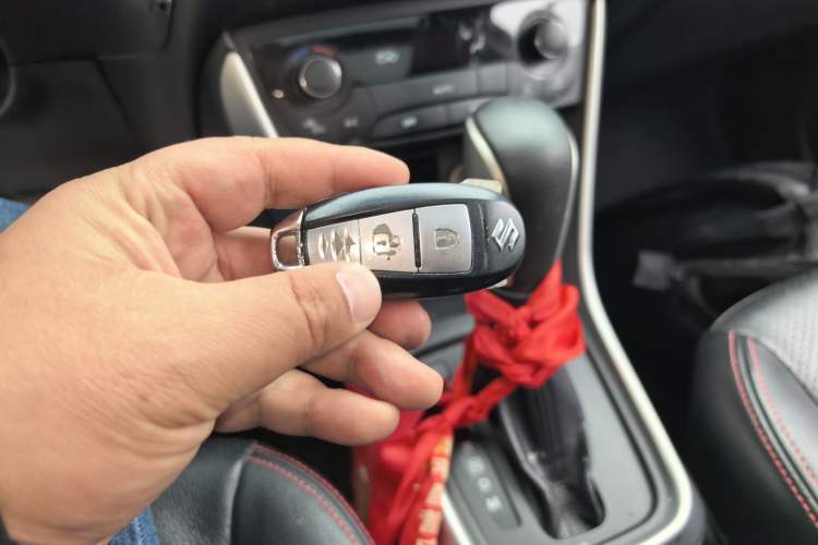 Used Suzuki S-Cross 2014 1.6L CVT Two-Wheel Drive Elite Version