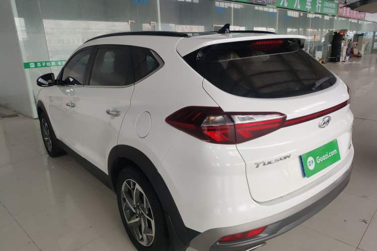 Used Hyundai Tucson 2019 280TGDi Dual-Clutch Two-Wheel Drive Fashion Edition China V Standard
