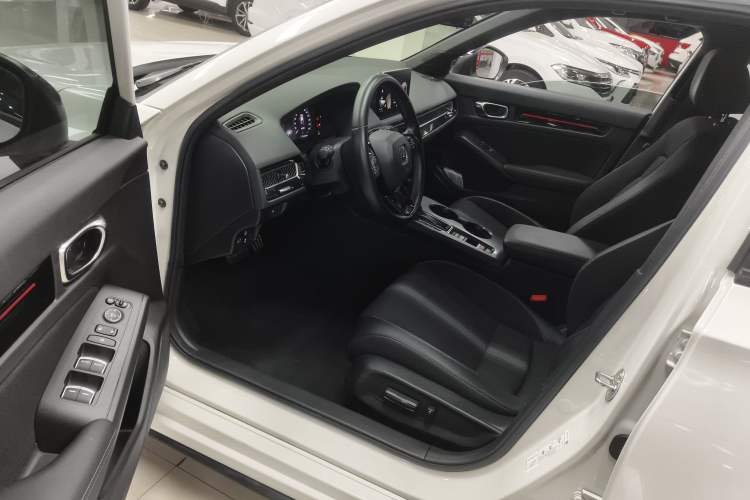 Used Honda Civic 2023 HATCHBACK 240TURBO CVT Extreme Edition
