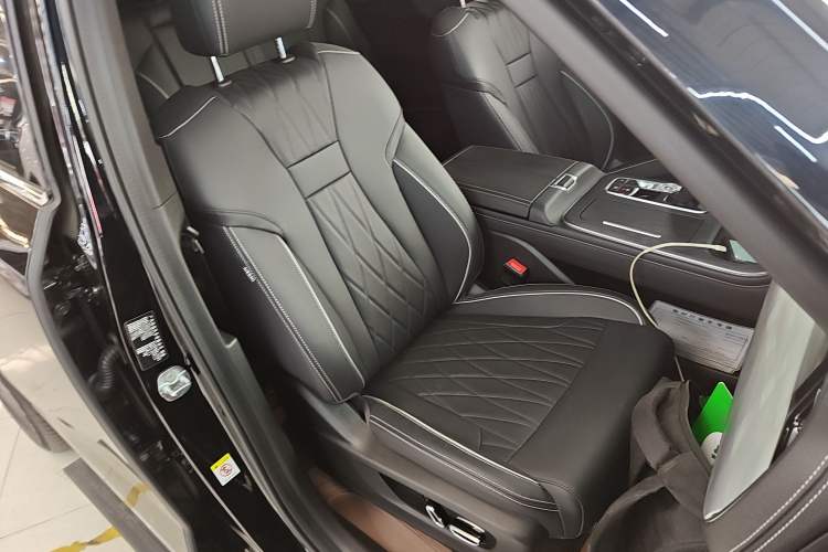 Used GAC Trumpchi GS8 2025 Linghang Series 2.0 TGDI Two-Wheel-Drive Luxury Edition 5 Seats
