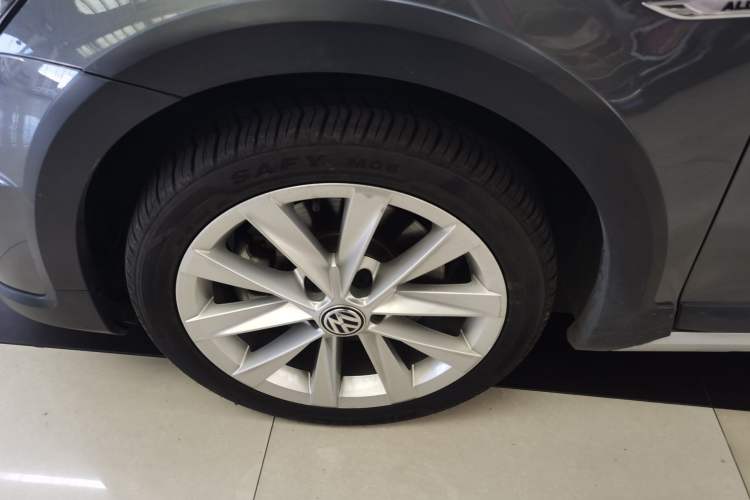 Used Volkswagen Golf 2019 1.8TSI Travel Edition