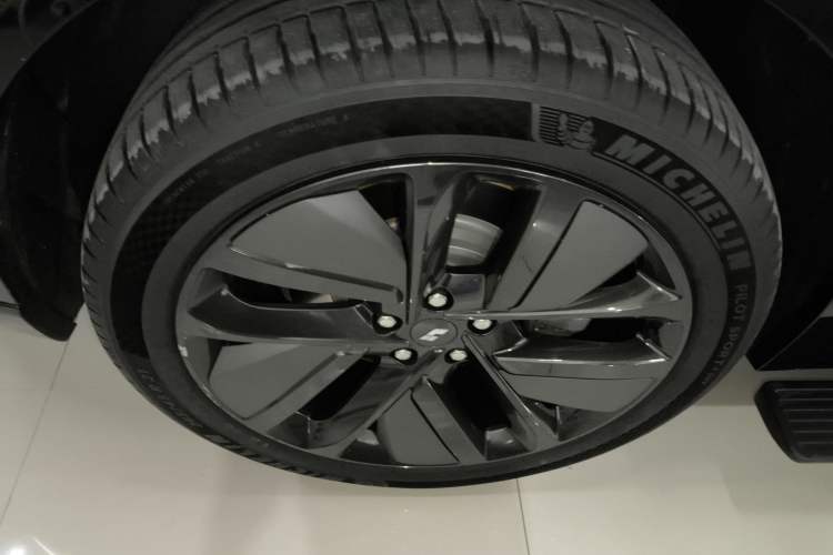 Used Li Auto L9 2024 Ultra Model
