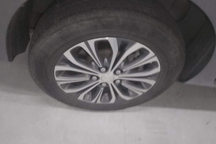 Used Buick GL8 2022 Land Cruiser Executive Class 652T Comfort Model
