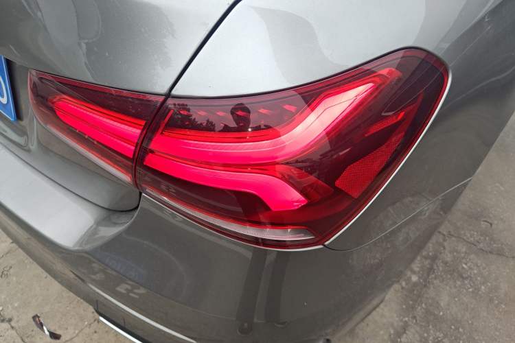 Used Mercedes-Benz A-Class 2022 Revised Version A 200 L Sport Sedan Fashionable Style