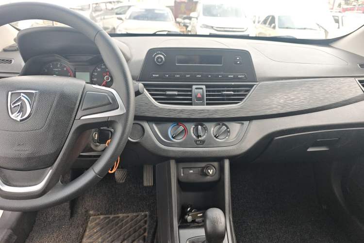 Used Baojun 310 2016 1.2L manual Comfort trim level
