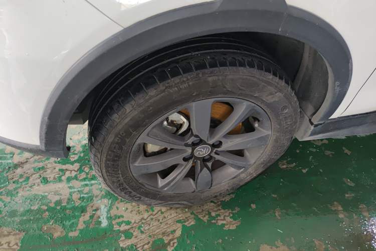 Used BYD Yuan New Energy 2019 EV360 Smart Connect Enjoyment Model
