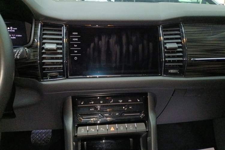 Used Skoda Kodiaq 2021 TSI330 7-Seater Two-Wheel-Drive Luxury Plus Edition