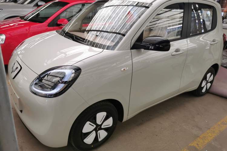 Used Wuling Hongguang MINIEV 2025 Four-Door Version Premium Edition