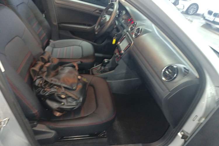 Used Volkswagen Jetta 2017 1.5L Automatic Fashion Model