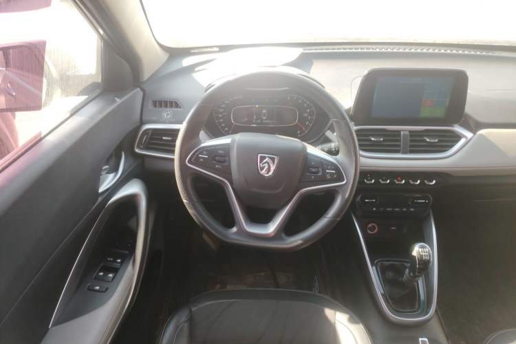 Used Baojun 510 2017 1.5L Manual Fashion Edition