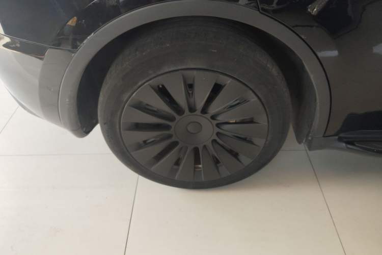 Used Tesla Model Y 2021 Standard Range Rear-Wheel Drive Version