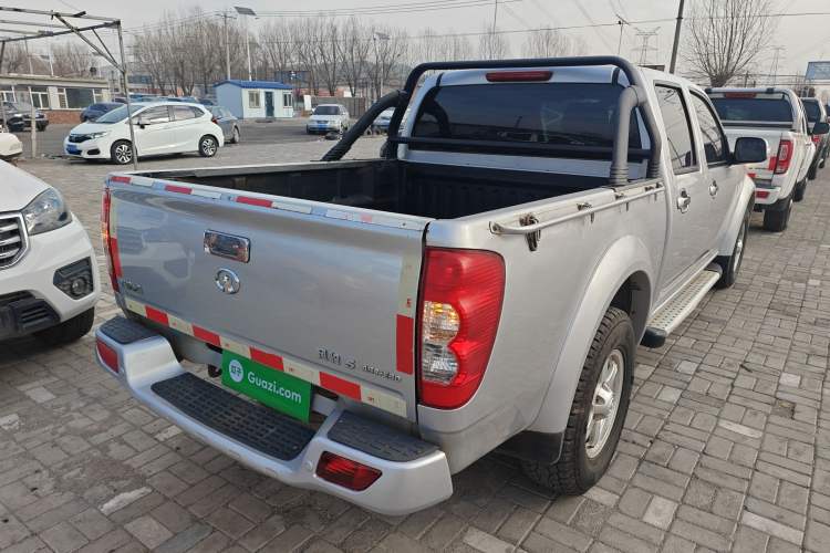 Used Great Wall Wingle 5 2017 2.0T European Version Diesel Two-Wheel Drive Elite Plus Big Double-Cab GW4D20D
