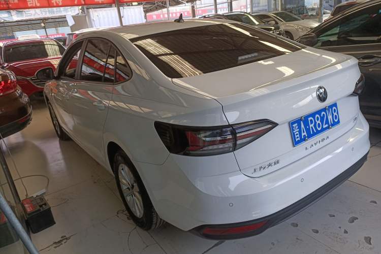 Used Volkswagen Lavida 2023 New Rui 1.5L Automatic New Yi Edition