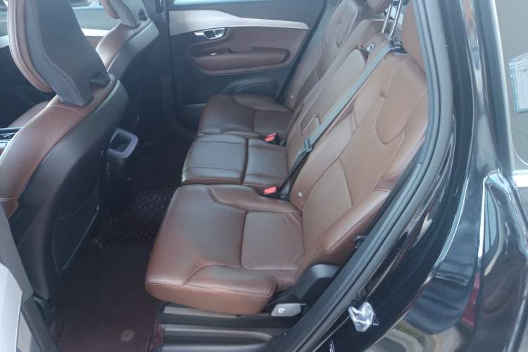 Used Volvo XC90 2019 T5 Zhiyi Edition 5-Seater China VI Standard
