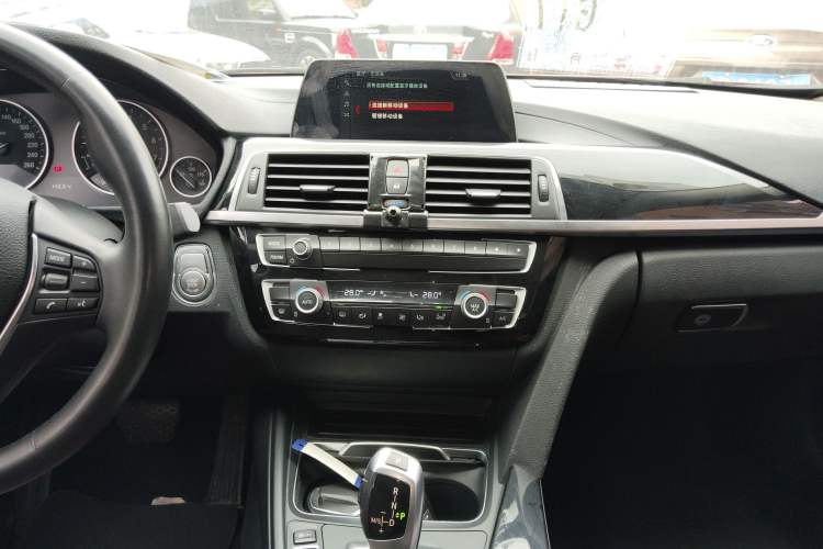 Used BMW 3 Series 2018 320Li Fashion Model
