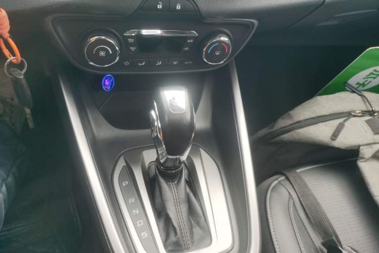 Used Ford Escort 2015 1.5L Automatic Fashion Model