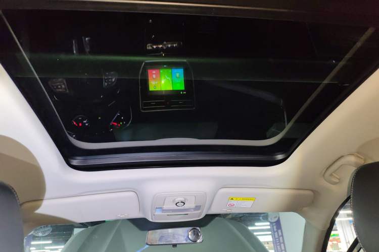 Used Roewe RX8 2019 30T Two-Wheel Drive Supreme Flagship Edition