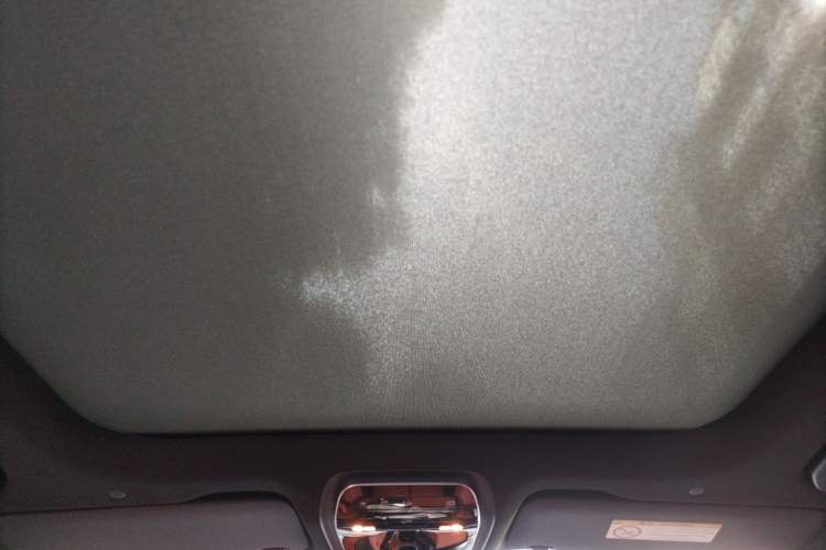 Used Mercedes-Benz GLC 2023 Facelift GLC 260 L 4MATIC Dynamic Version 5 Seats
