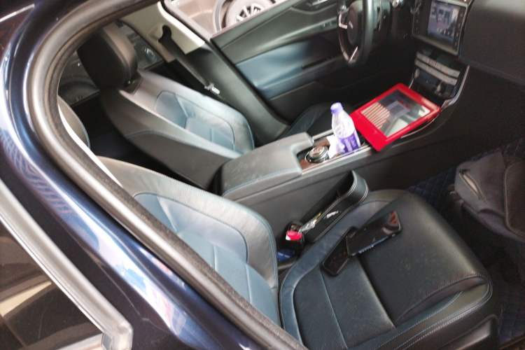 Used Jaguar XE 2017 2.0T 200 PS R-Sport