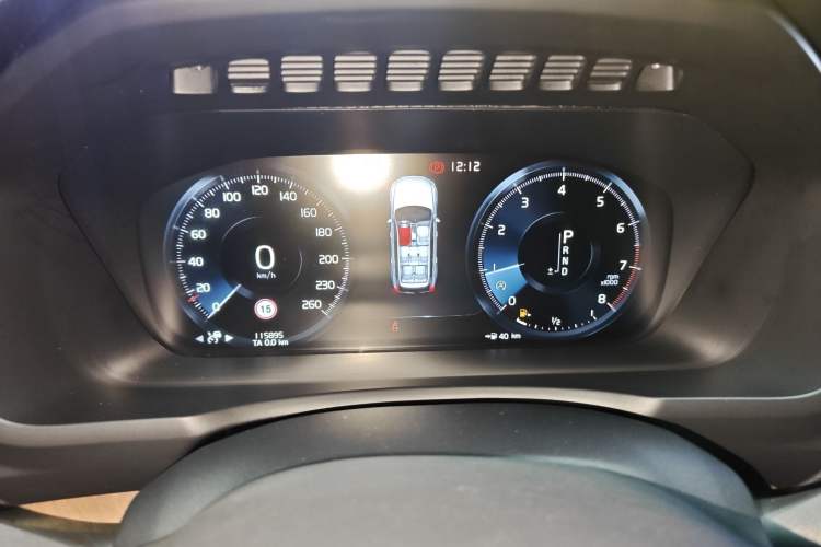 Used Volvo XC90 2019 T6 Zhiyi Edition 7-Seater China VI Standard