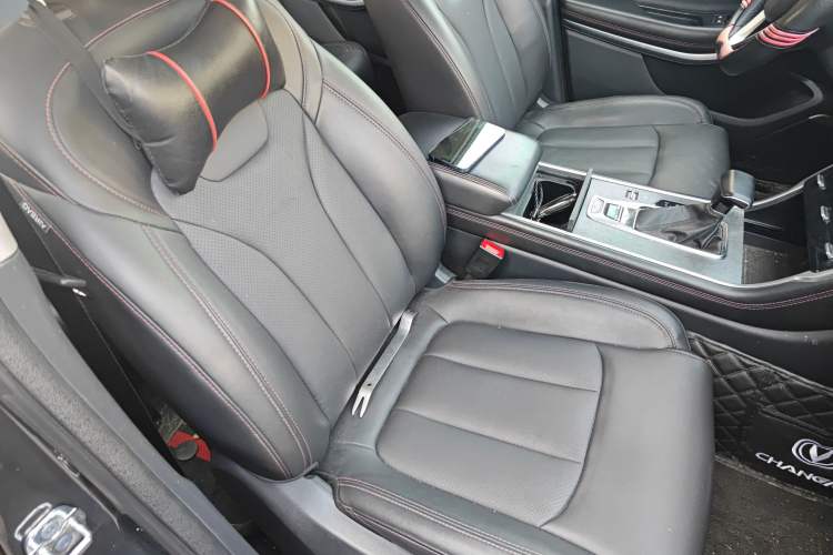 Used Changan CS75 2022 Blue Whale Edition 1.5T DCT Prestige Model
