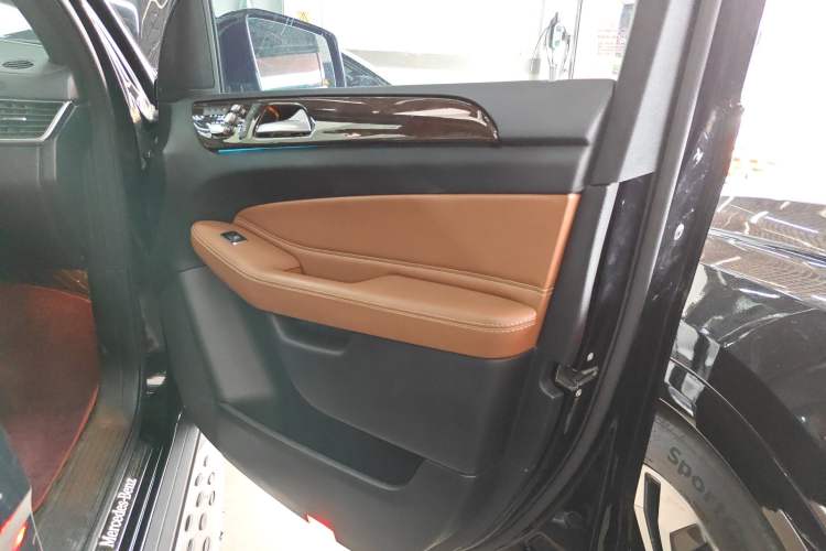 Used Mercedes-Benz GLS 2017 GLS 400 4MATIC Luxury Model
