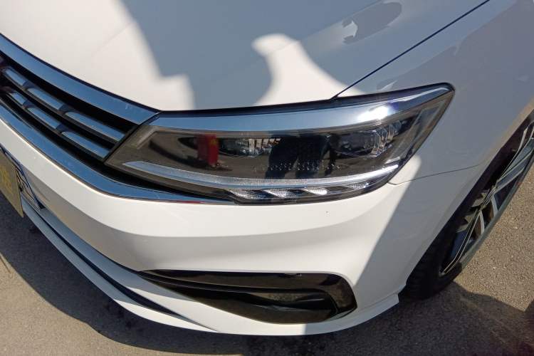 Used Volkswagen Lamando 2019 280TSI DSG Comfort Edition China VI standard
