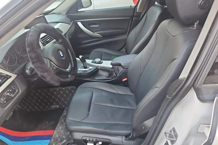 Used BMW 3 Series GT 2017 320i Sport Edition
