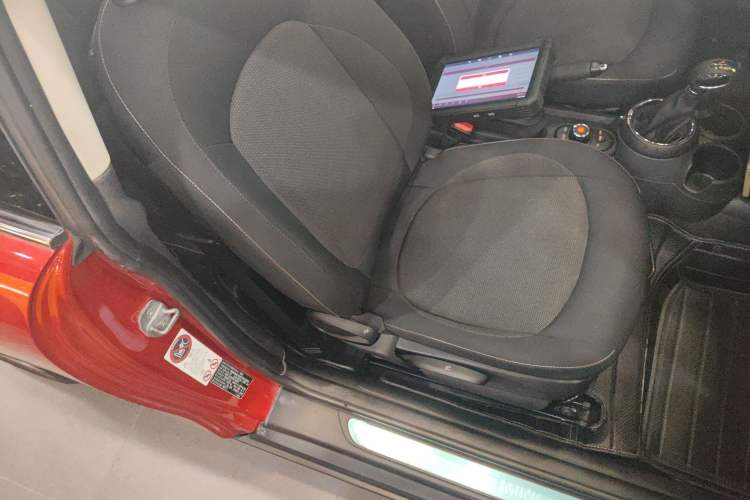 Used  MINI 2014 1.5T COOPER Fun
