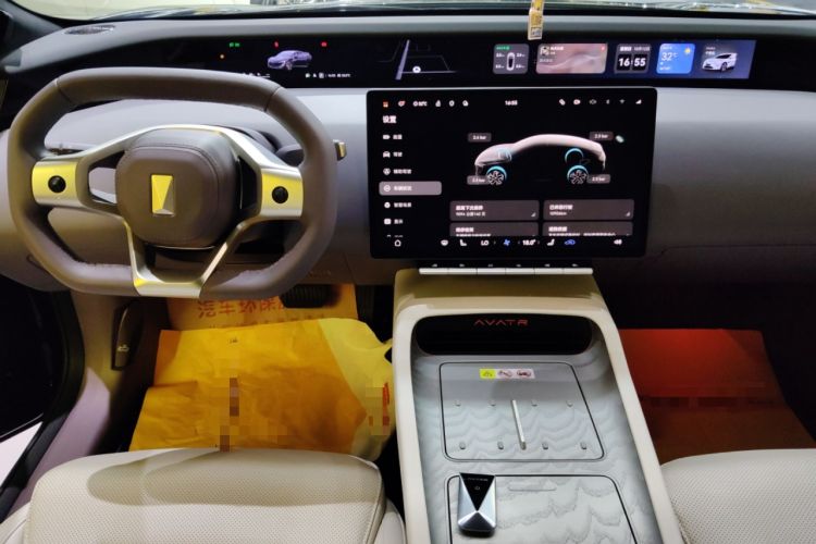 Used  11 2025 Ultra Extended-Range Edition
