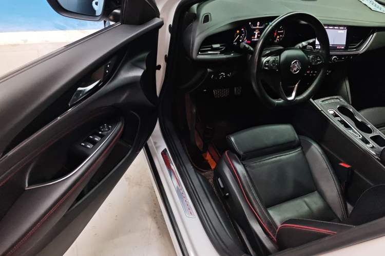 Used Buick Regal 2020 GS 28T Elite Model